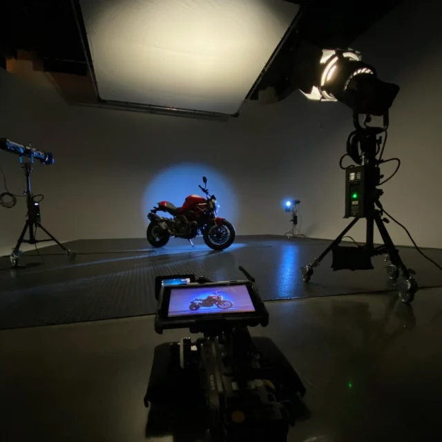 Revving up the production value in the studio today! 

A quick behind-the-scenes look at how we light and frame for that perfect, high-octane shot right here in our very own, in-house studio @f11rentals. It’s all about precision lighting and dialing in the details when capturing a machine this sleek. 

#FiveSixProductions #BehindTheScenes #StudioLighting #SetLife #VideoProduction #Cinematography #ProductionLife